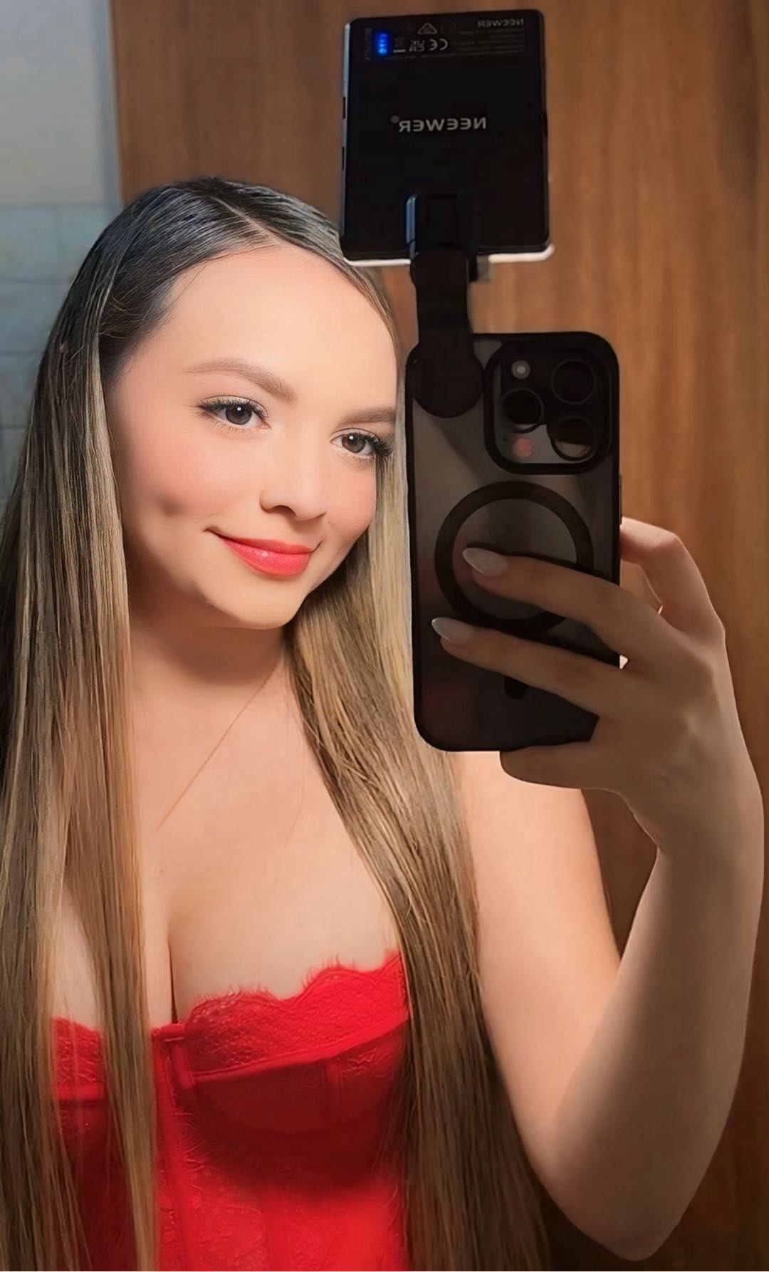 A random video chat on FlingsterChat with Andrea — our top pick among the flingster alternatives in 2026